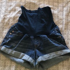Maternity shorts size Medium